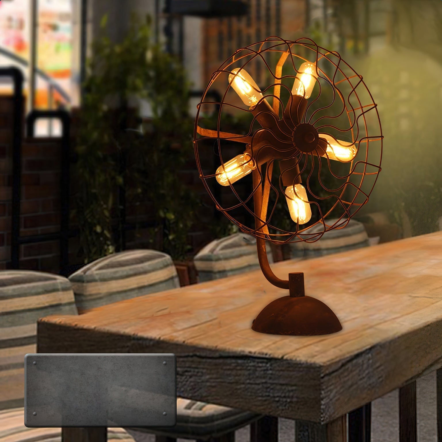 Fantic Table Lamp