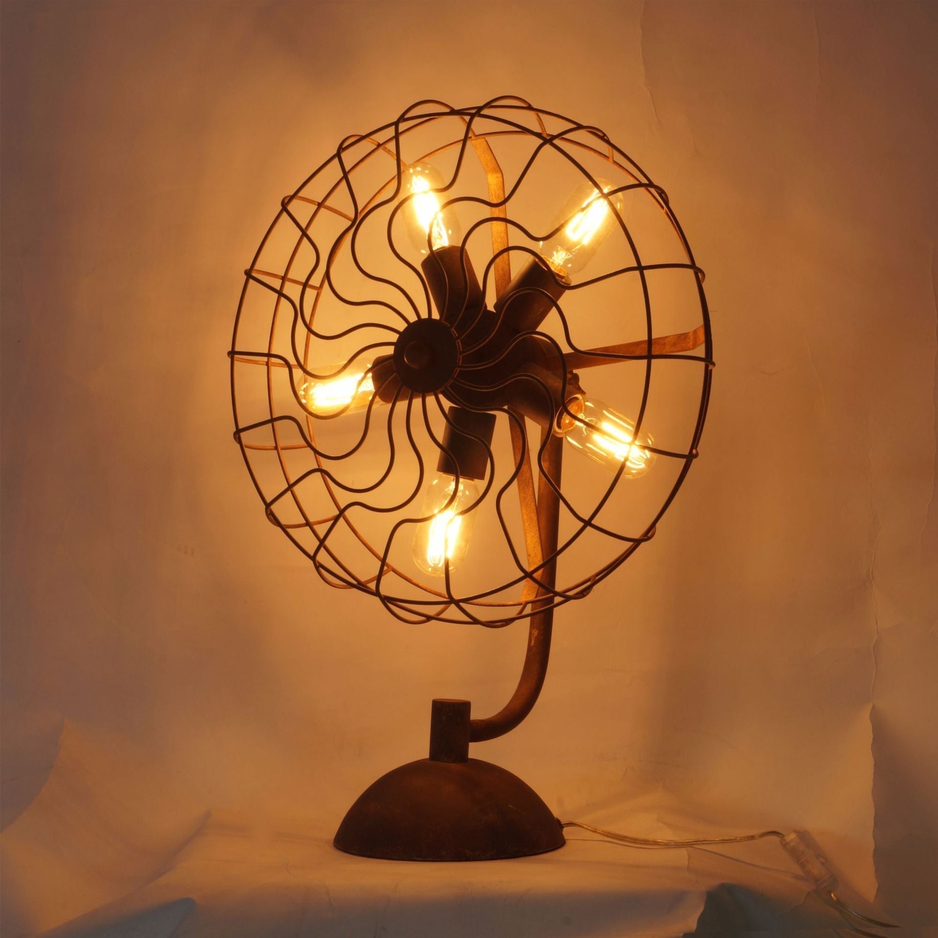 Fantic Table Lamp