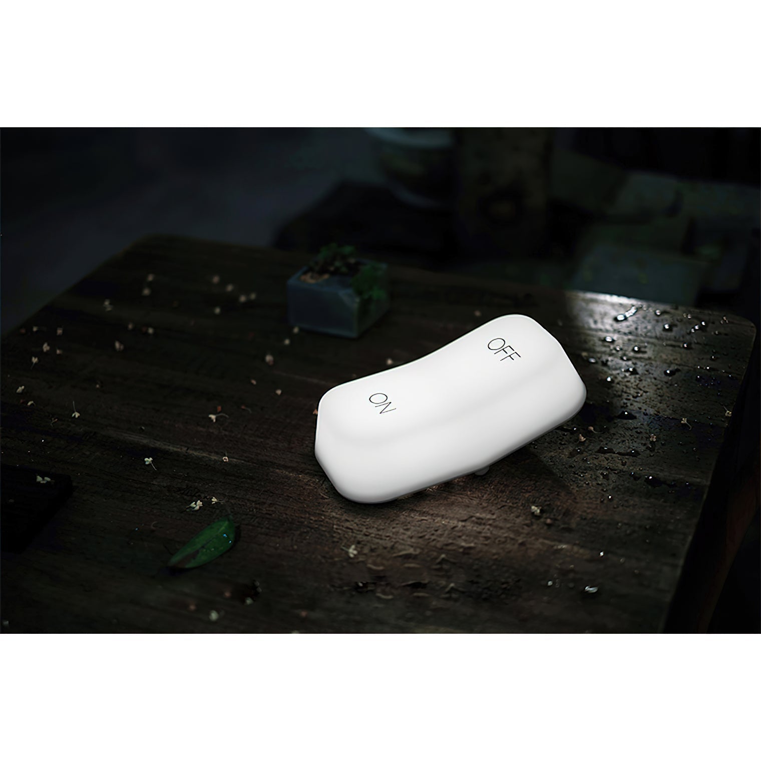 Luni Table Lamp