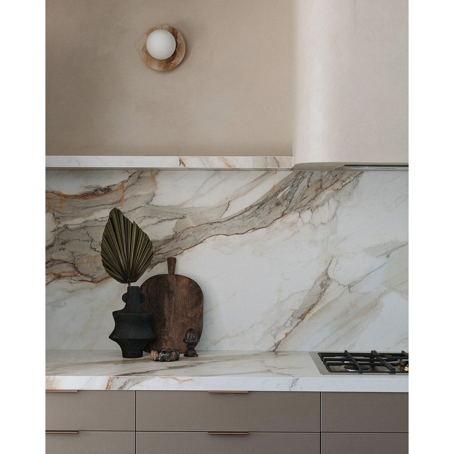 Ovyna Wall Lamp