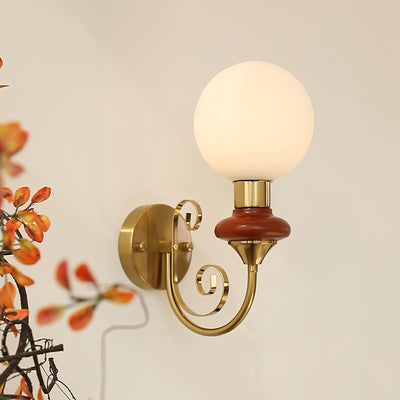 Whirl Chic Plug-in Wall Lamp