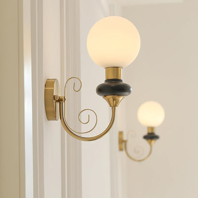Whirl Chic Plug-in Wall Lamp