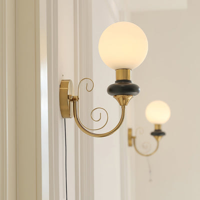 Whirl Chic Plug-in Wall Lamp