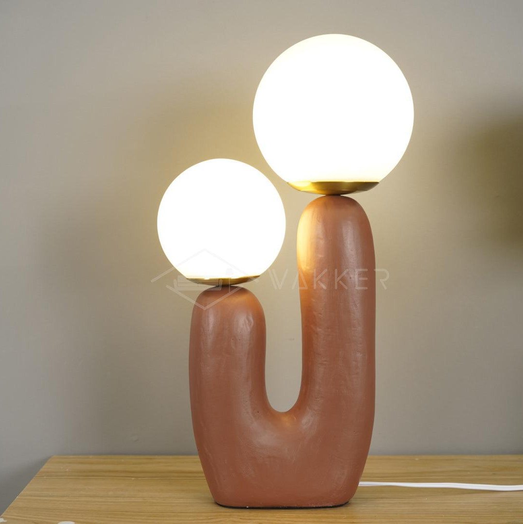 Elyrain Resin Artistic Table Lamp