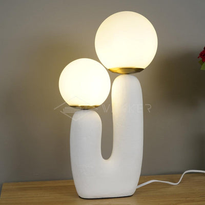 Elyrain Resin Artistic Table Lamp