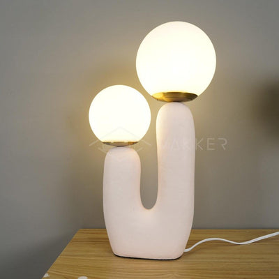 Elyrain Resin Artistic Table Lamp