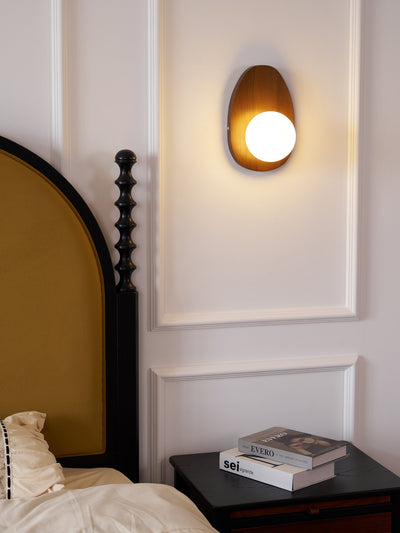 Aldiniella Premium Nordic Art Walnut Glass Wall Lamp