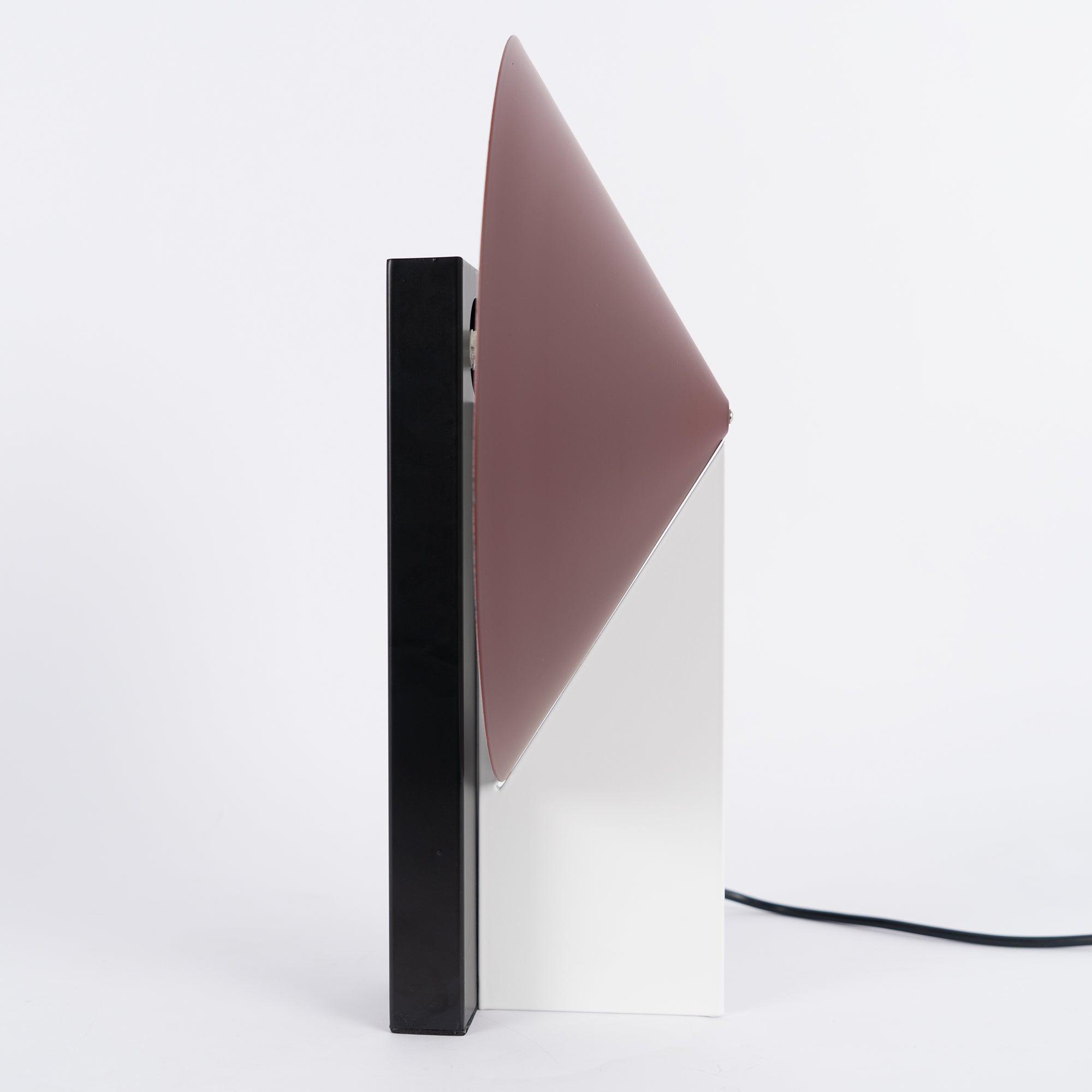 Cis Minimalist Table Lamp