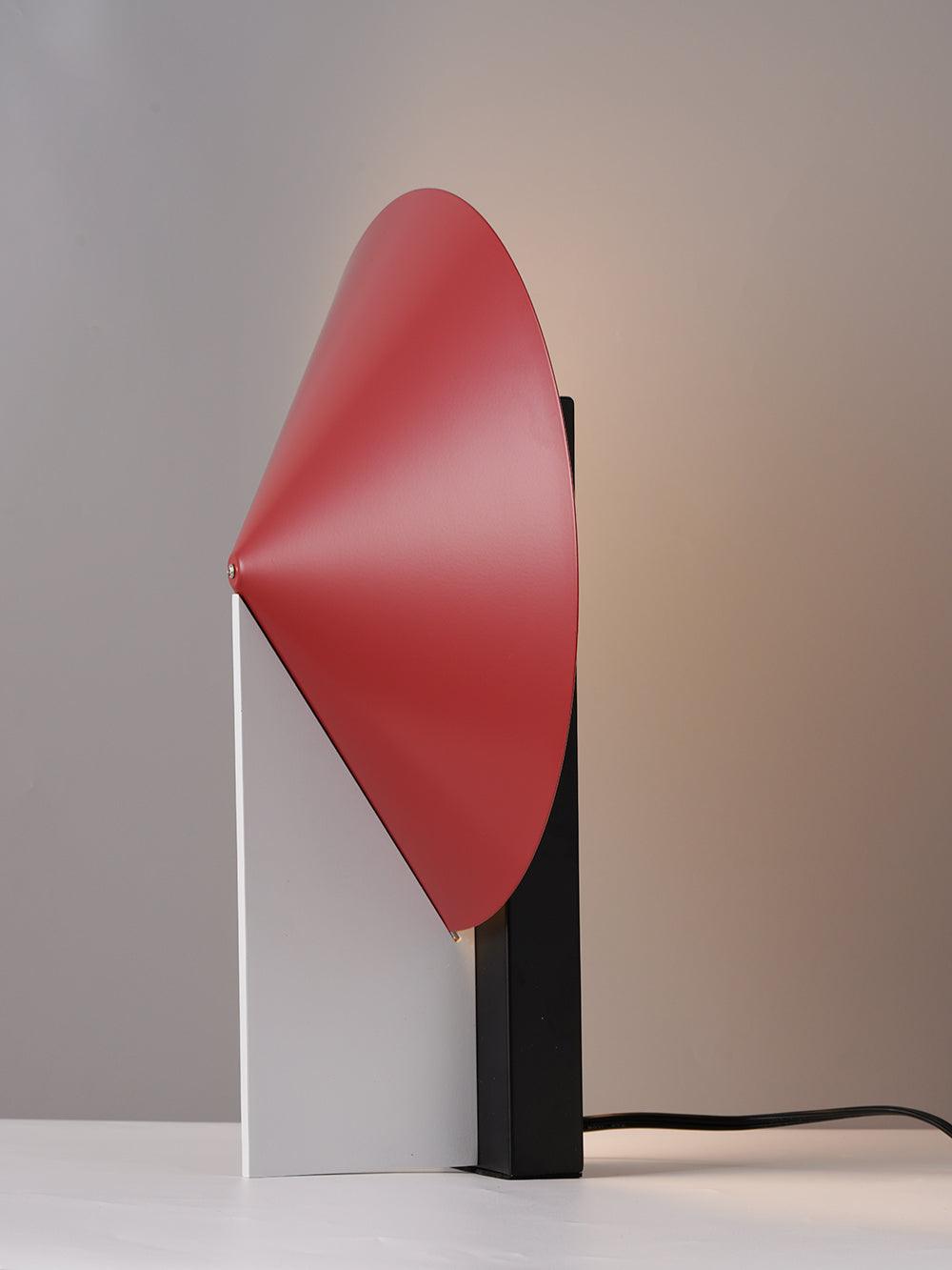 Cis Minimalist Table Lamp