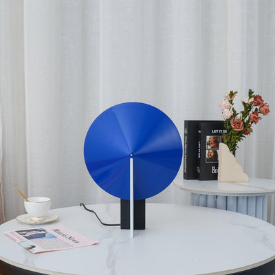 Cis Minimalist Table Lamp