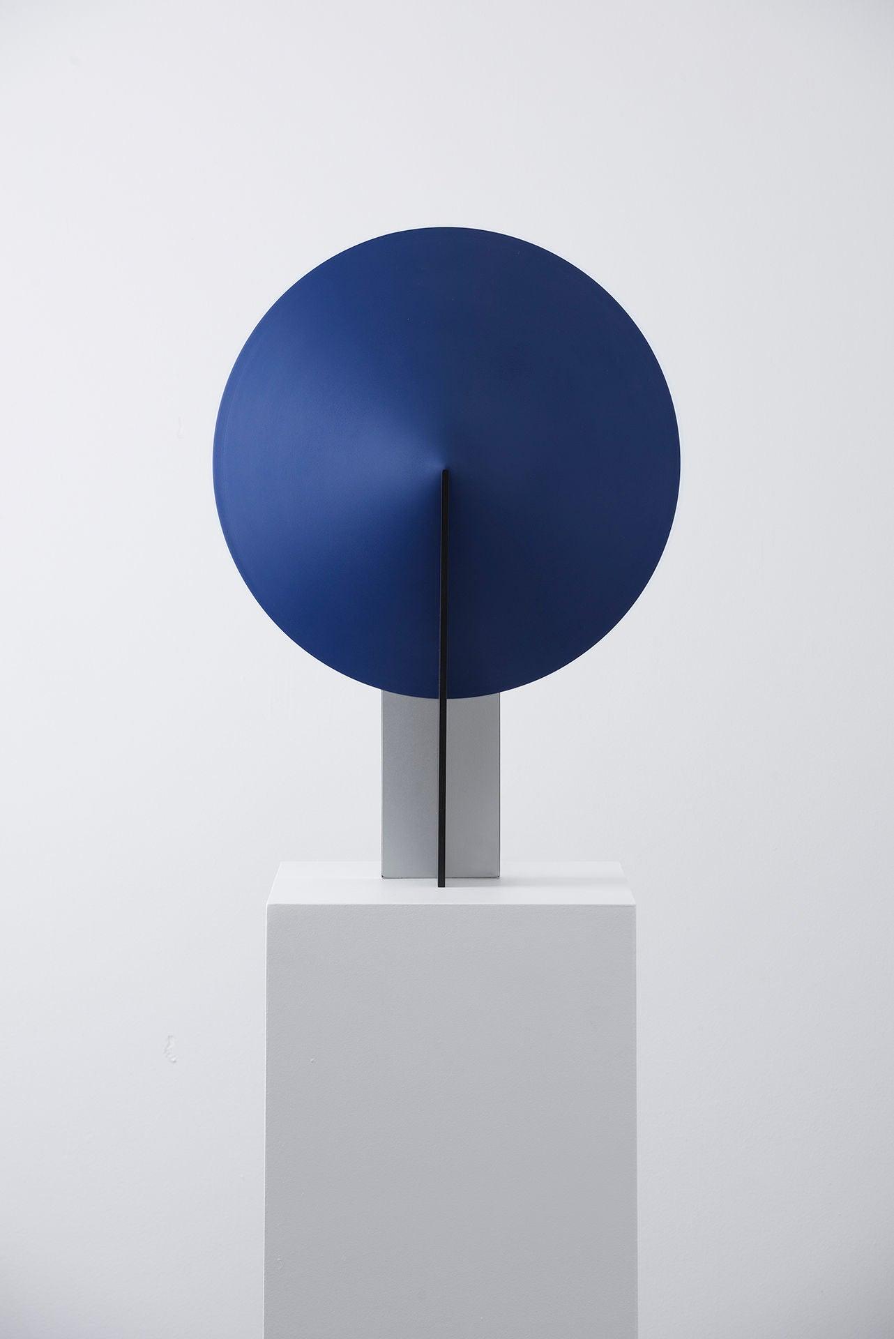 Cis Minimalist Table Lamp