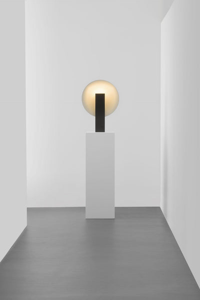 Cis Minimalist Table Lamp