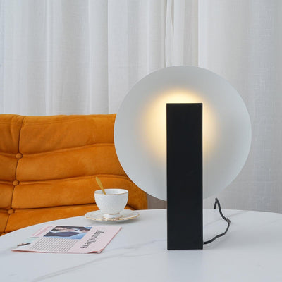 Cis Minimalist Table Lamp