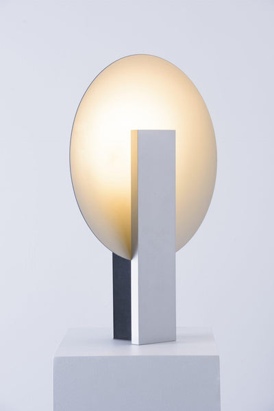 Cis Minimalist Table Lamp