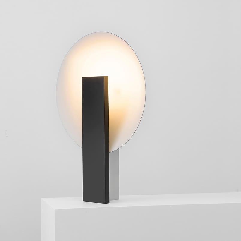 Cis Minimalist Table Lamp