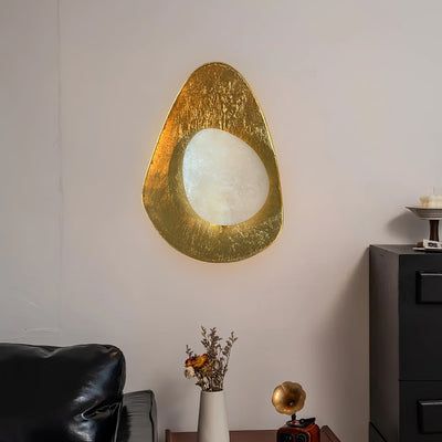 Tenbryn Organic Gilded Pebble Alabaster Sconce