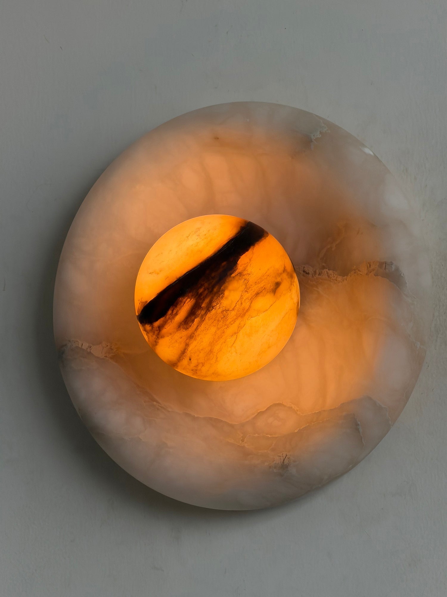 Leander Wall Lamp