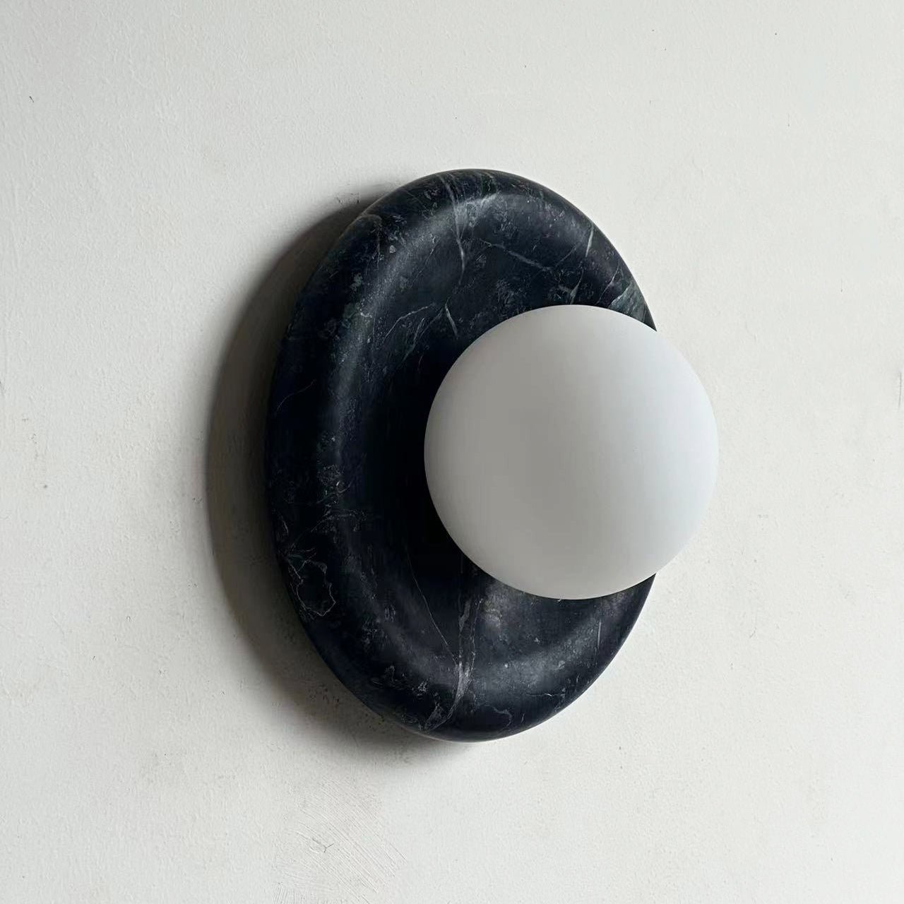 Cusorion Wall Lamp
