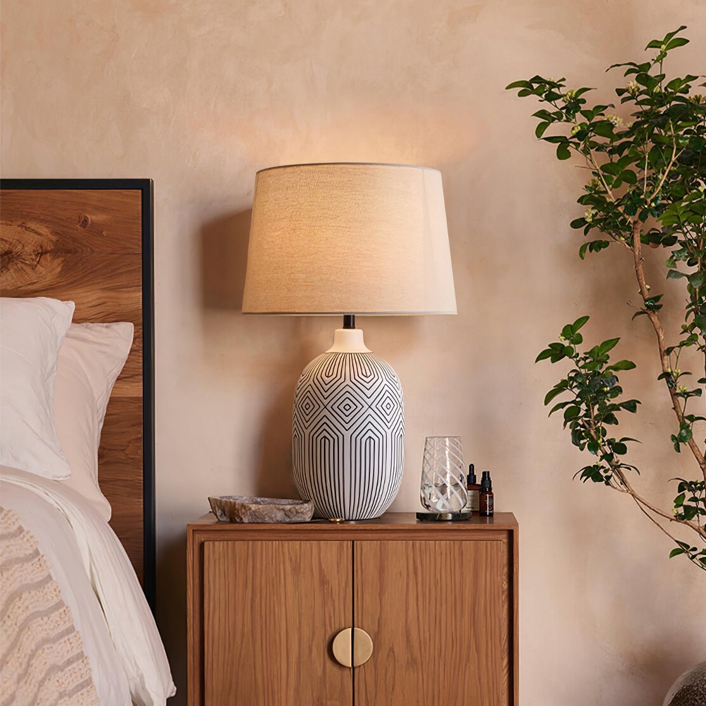 Brittany Modern Ceramics Table Lamp