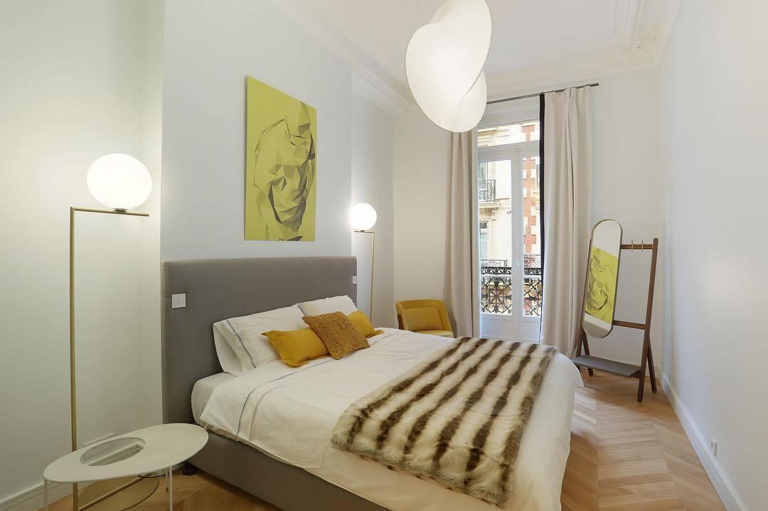 Ferivora Steel Artistic Pendant Lamp