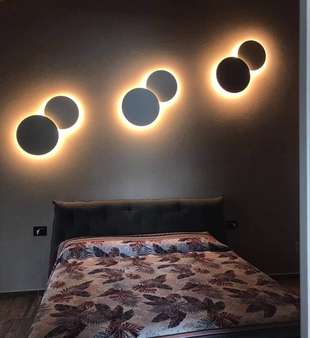Arelis Geometric Disc Wall Lamp