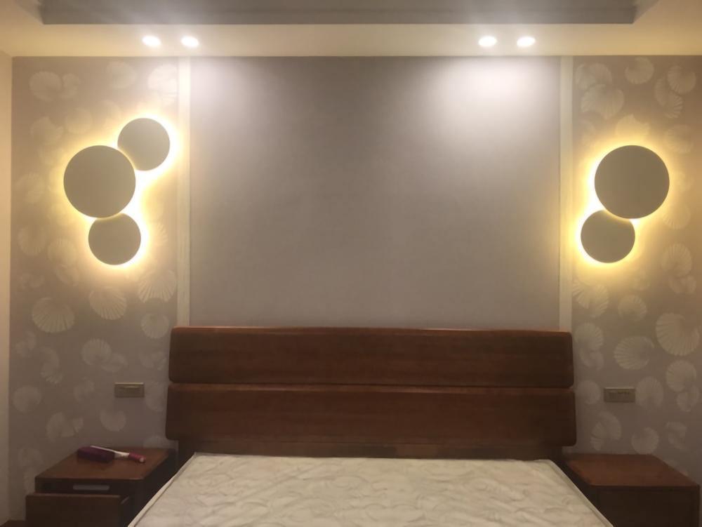 Arelis Geometric Disc Wall Lamp