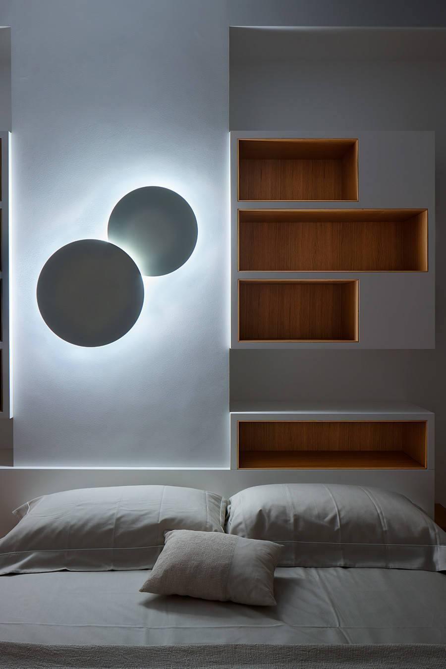 Arelis Geometric Disc Wall Lamp