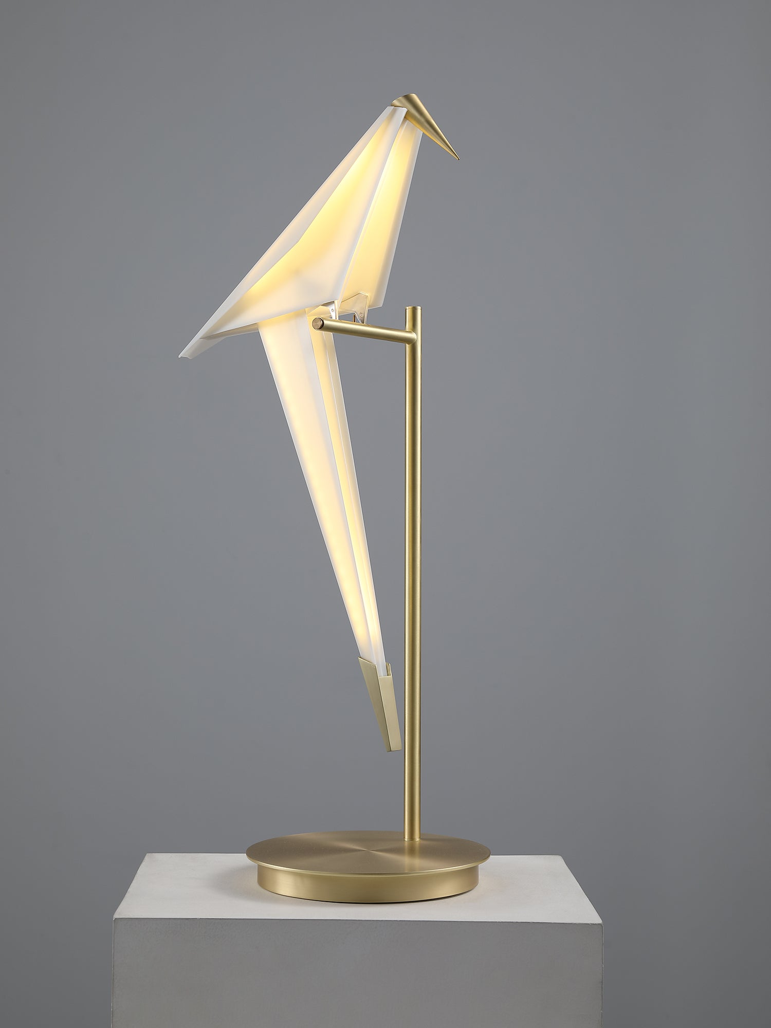 Kaelora Contemporary Table Lamp