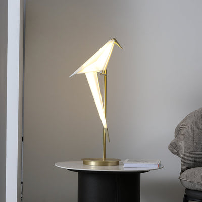 Kaelora Contemporary Table Lamp