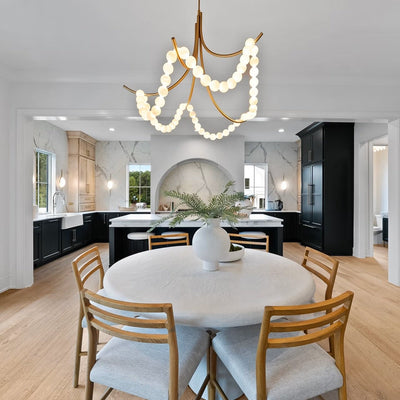 Zavenarae Chandelier