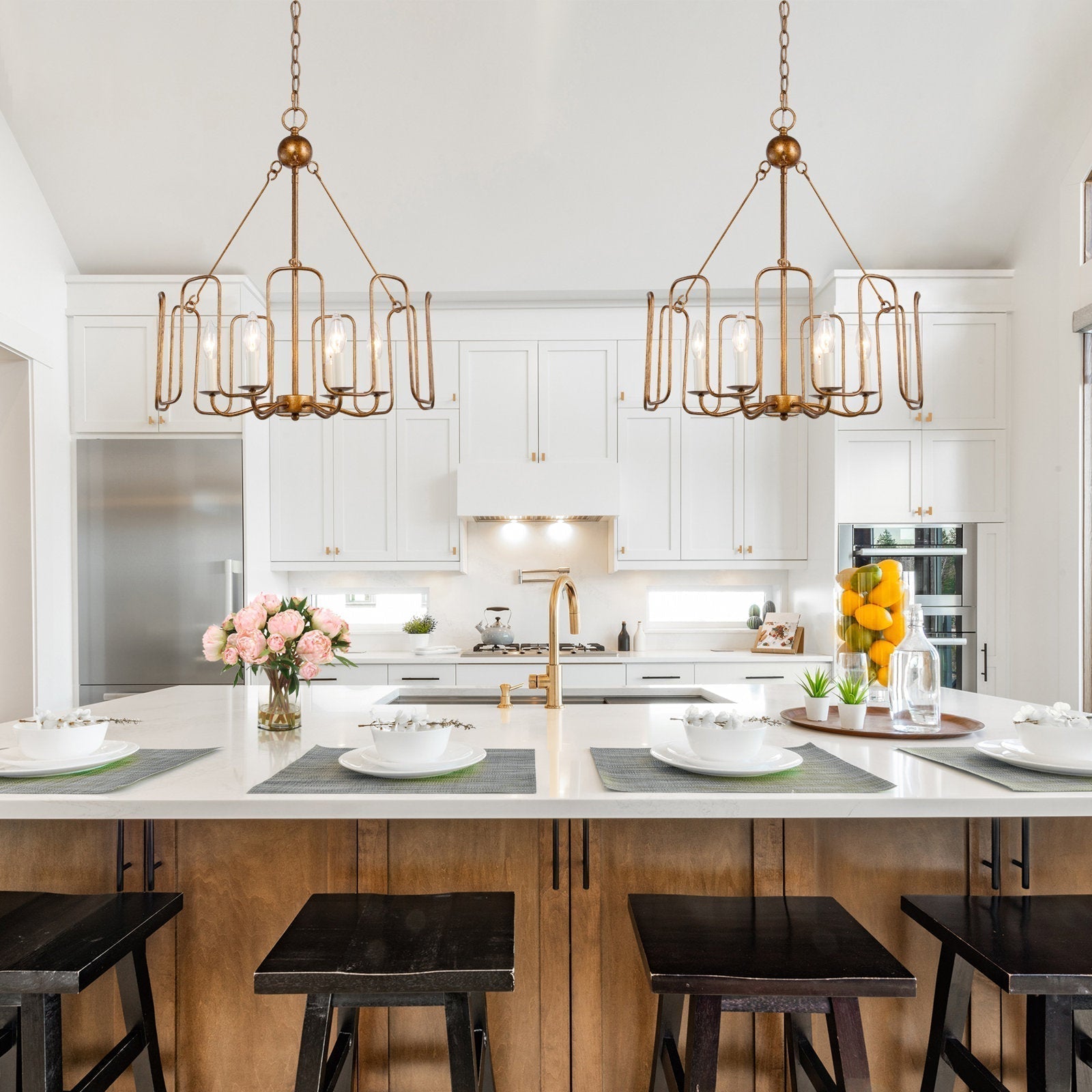 Liorinian Chandelier