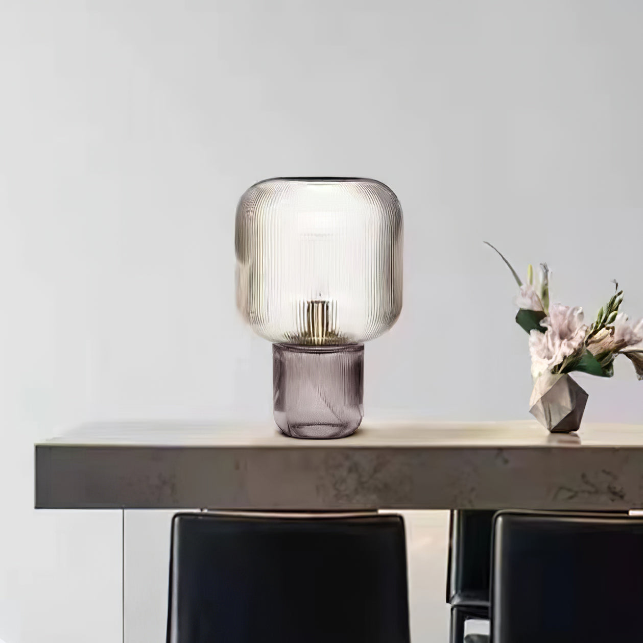 Stalute Table Lamp