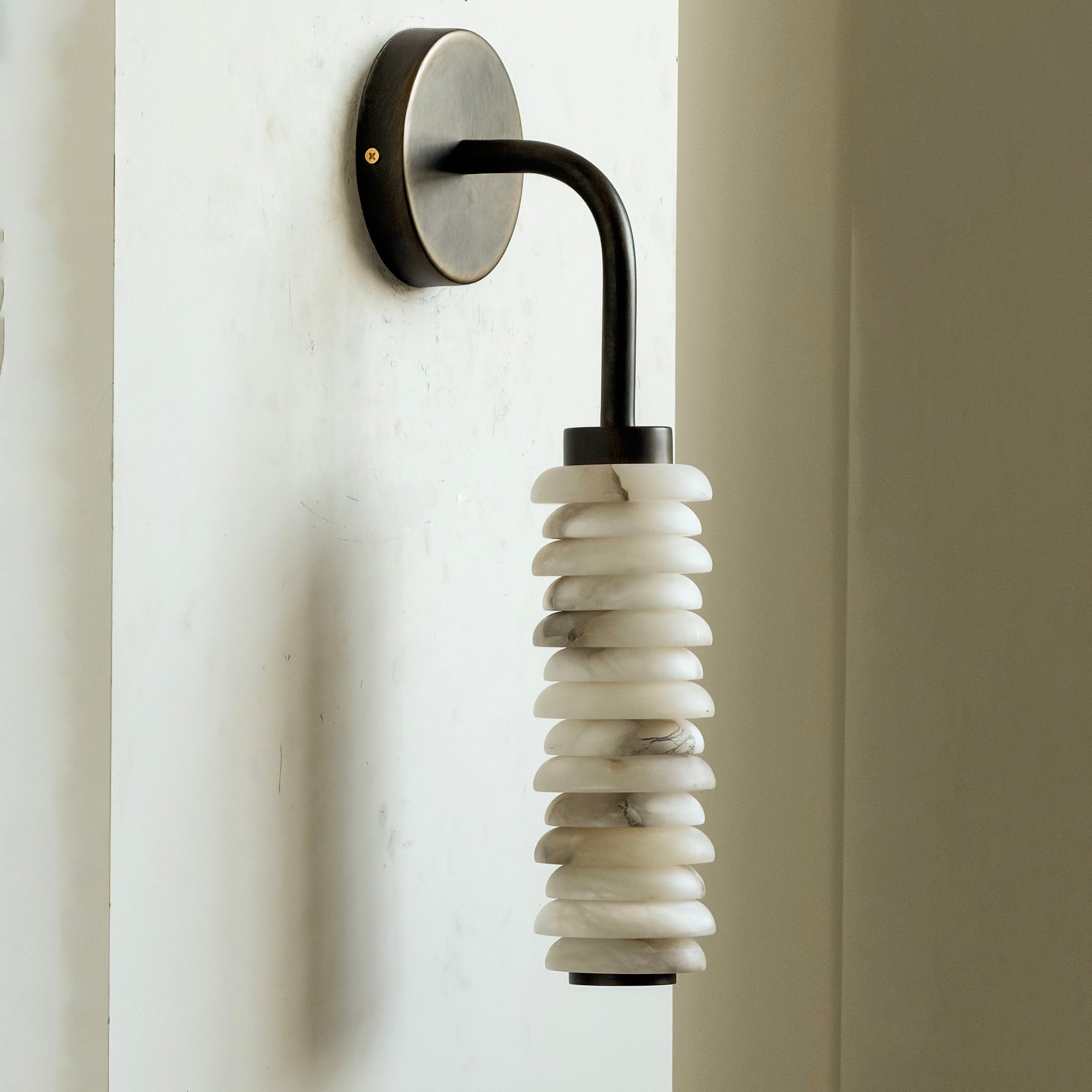 Rivaiella Sconce
