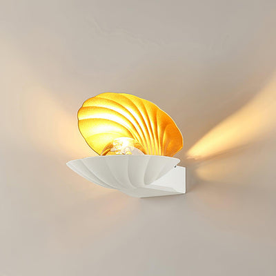 Lumieria Wall Lamp Pearl Clam