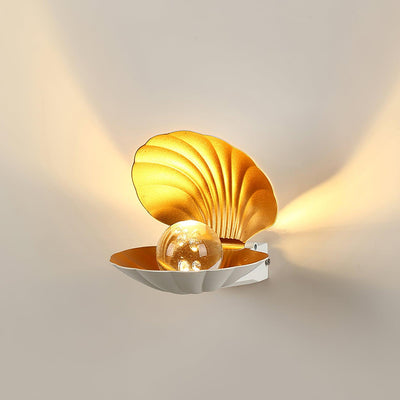 Lumieria Wall Lamp Pearl Clam