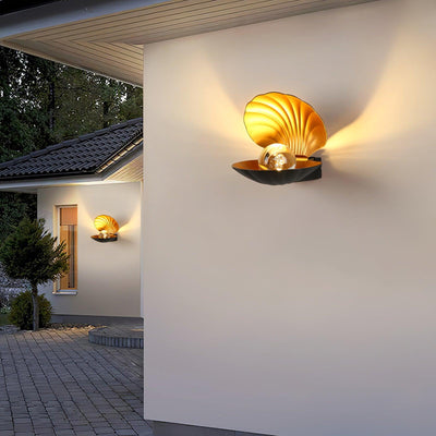 Lumieria Wall Lamp Pearl Clam