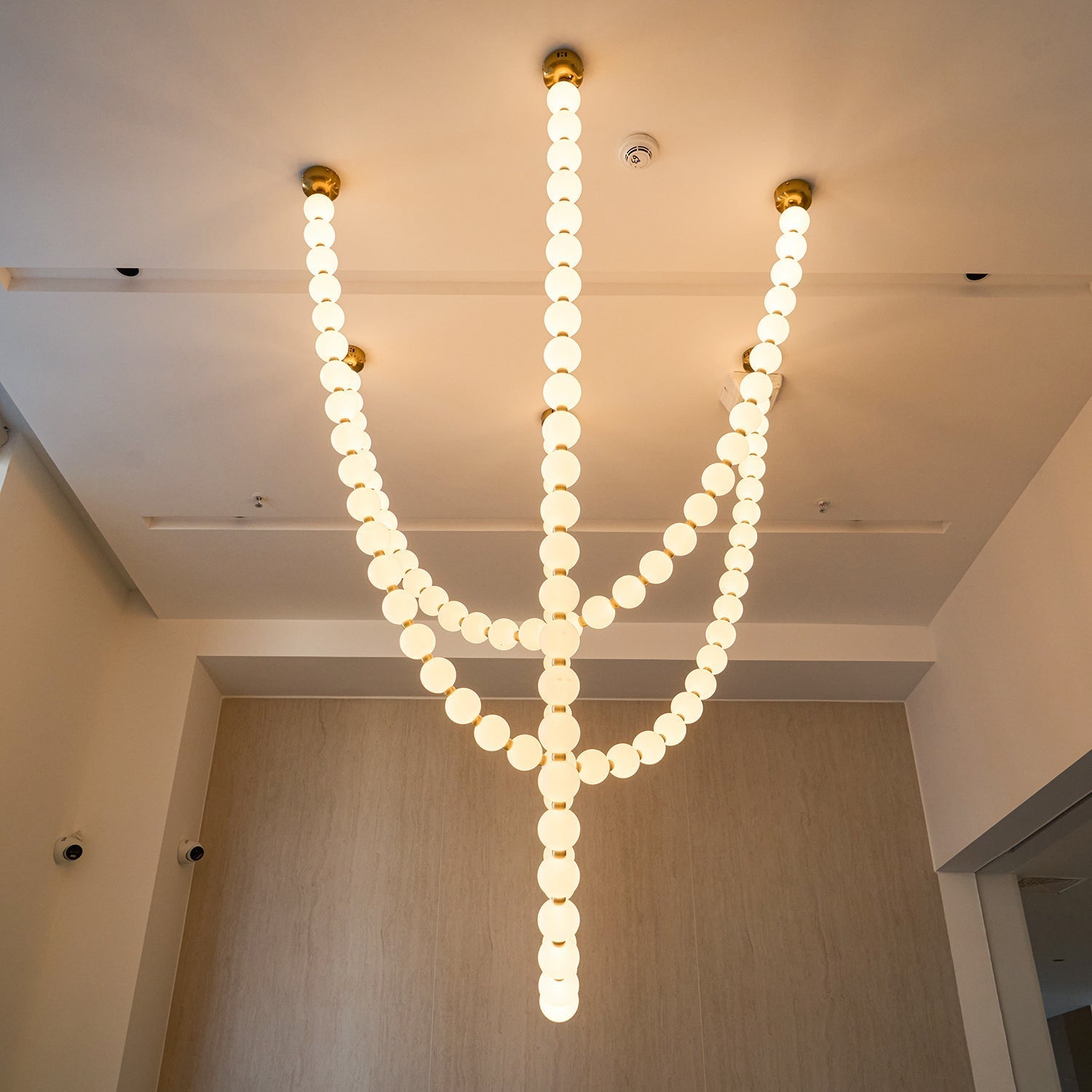 Zalvarin Brass Sputnik Chandelier - Neutral Decor