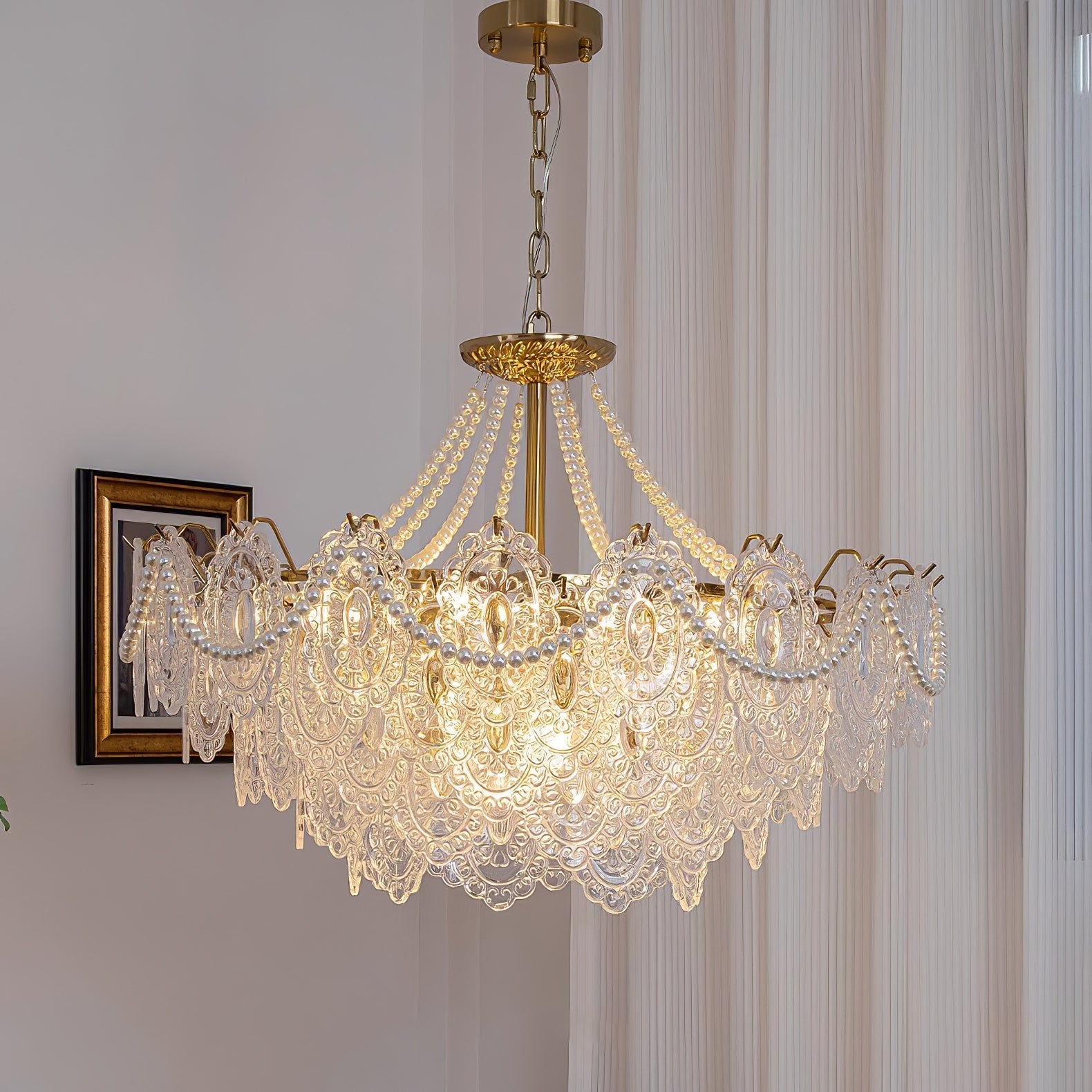 Eirivaine Glass Chandelier