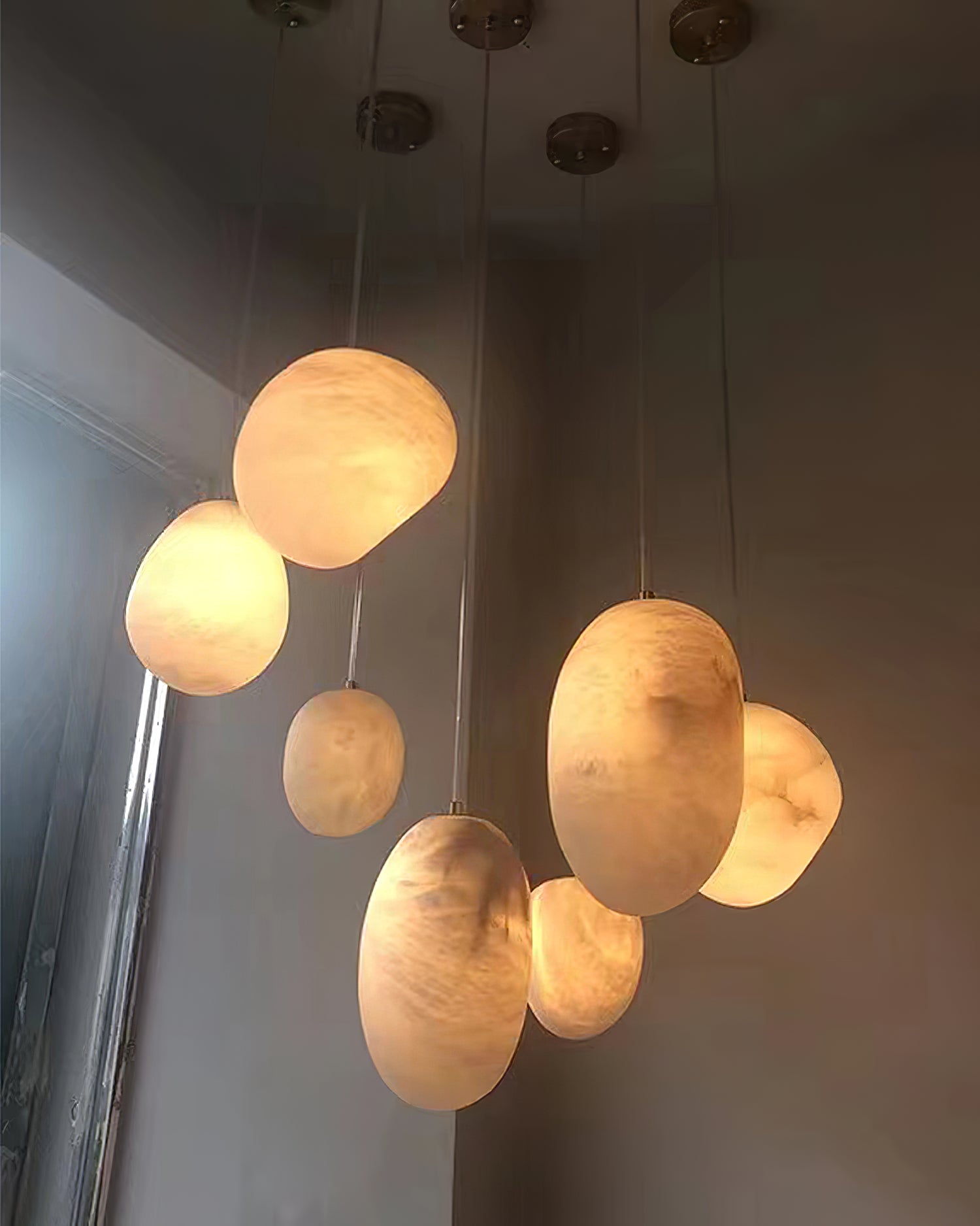Nivisaya Pebbles Alabaster Pendant Lamp