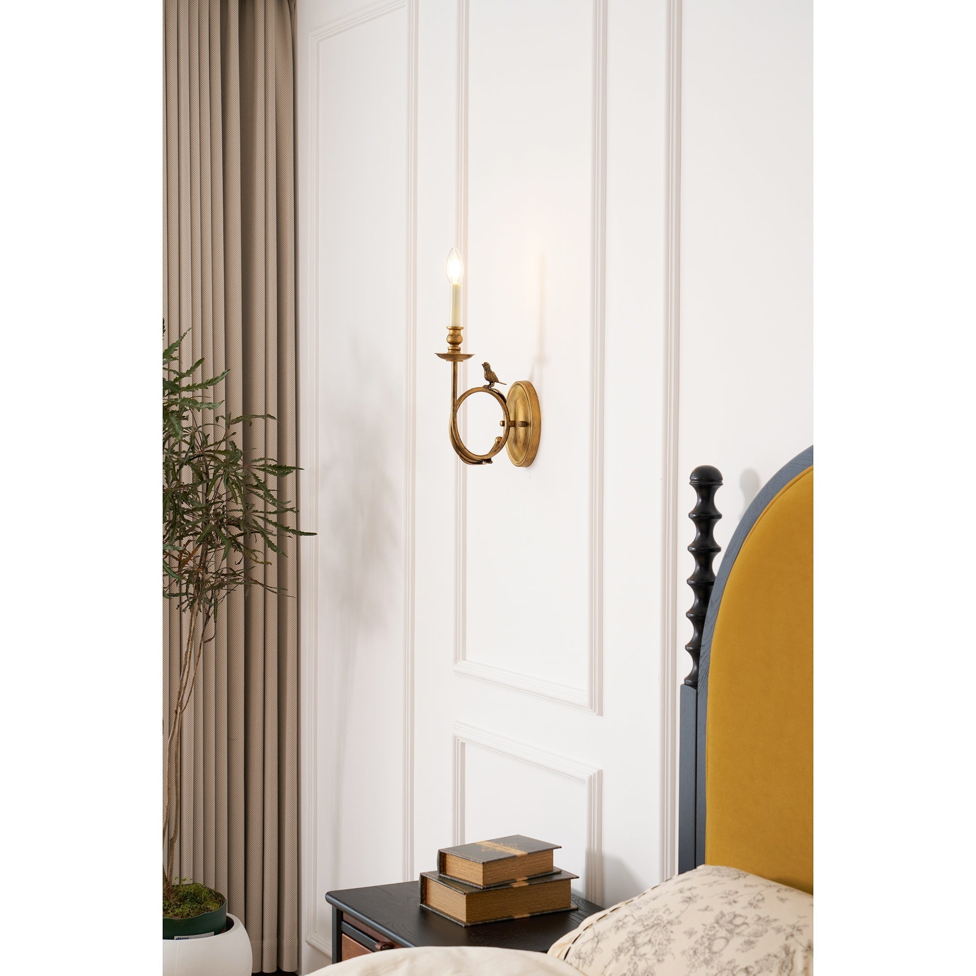 Viraearia Wall Lamp