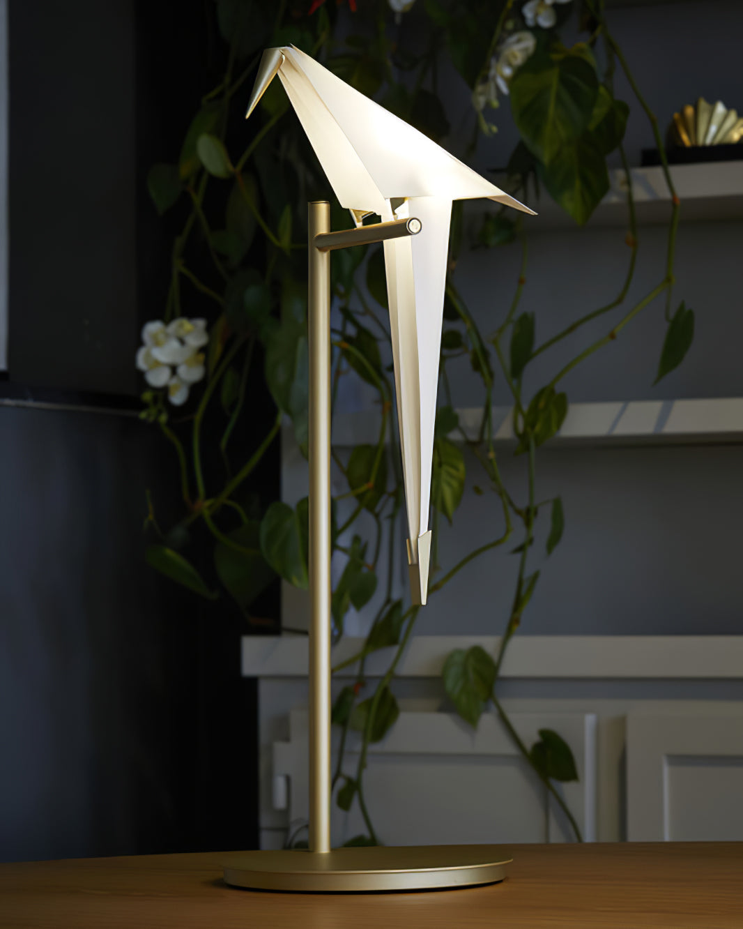Kaelora Contemporary Table Lamp