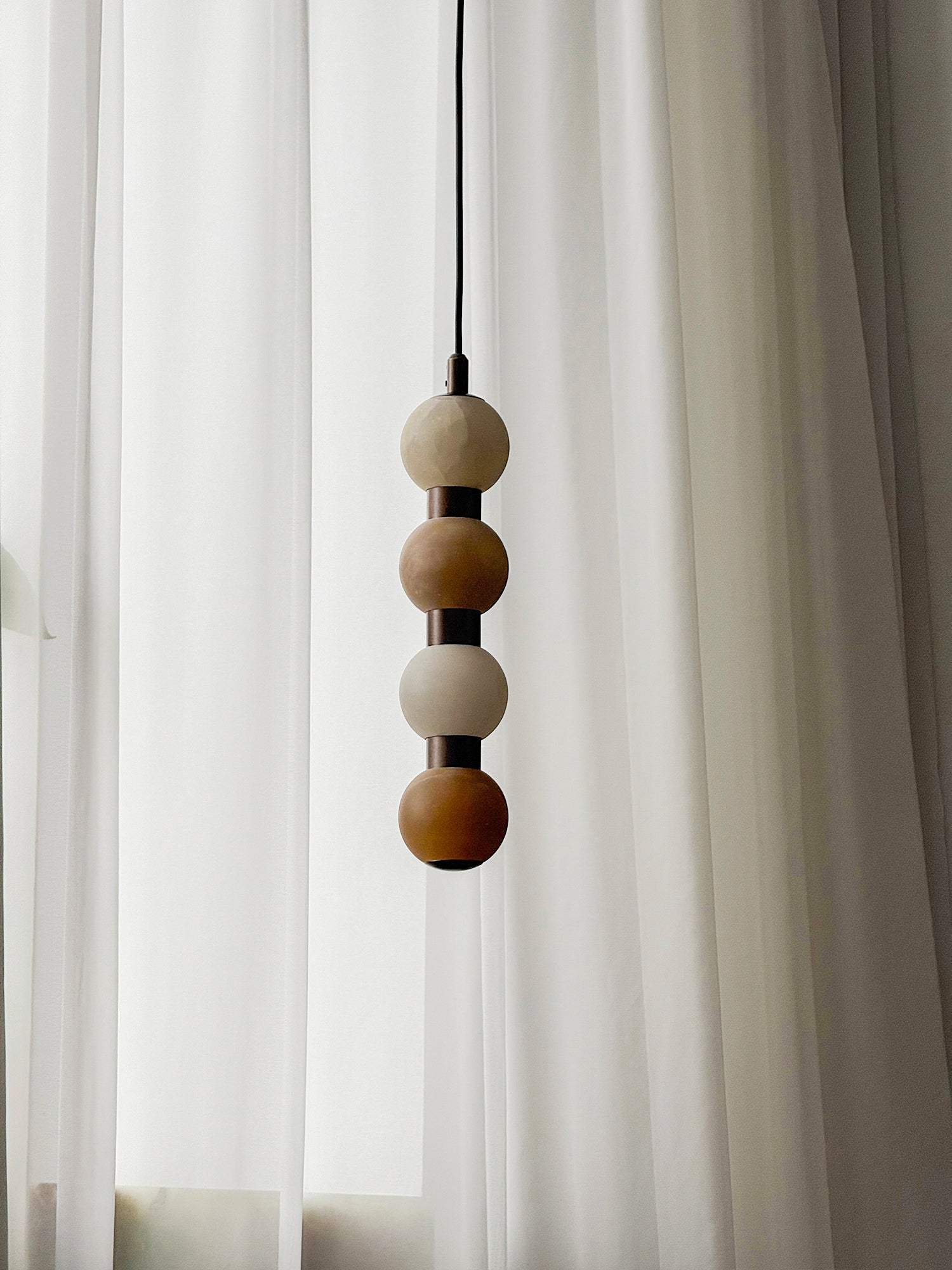 Ulshae Pendant Lamp