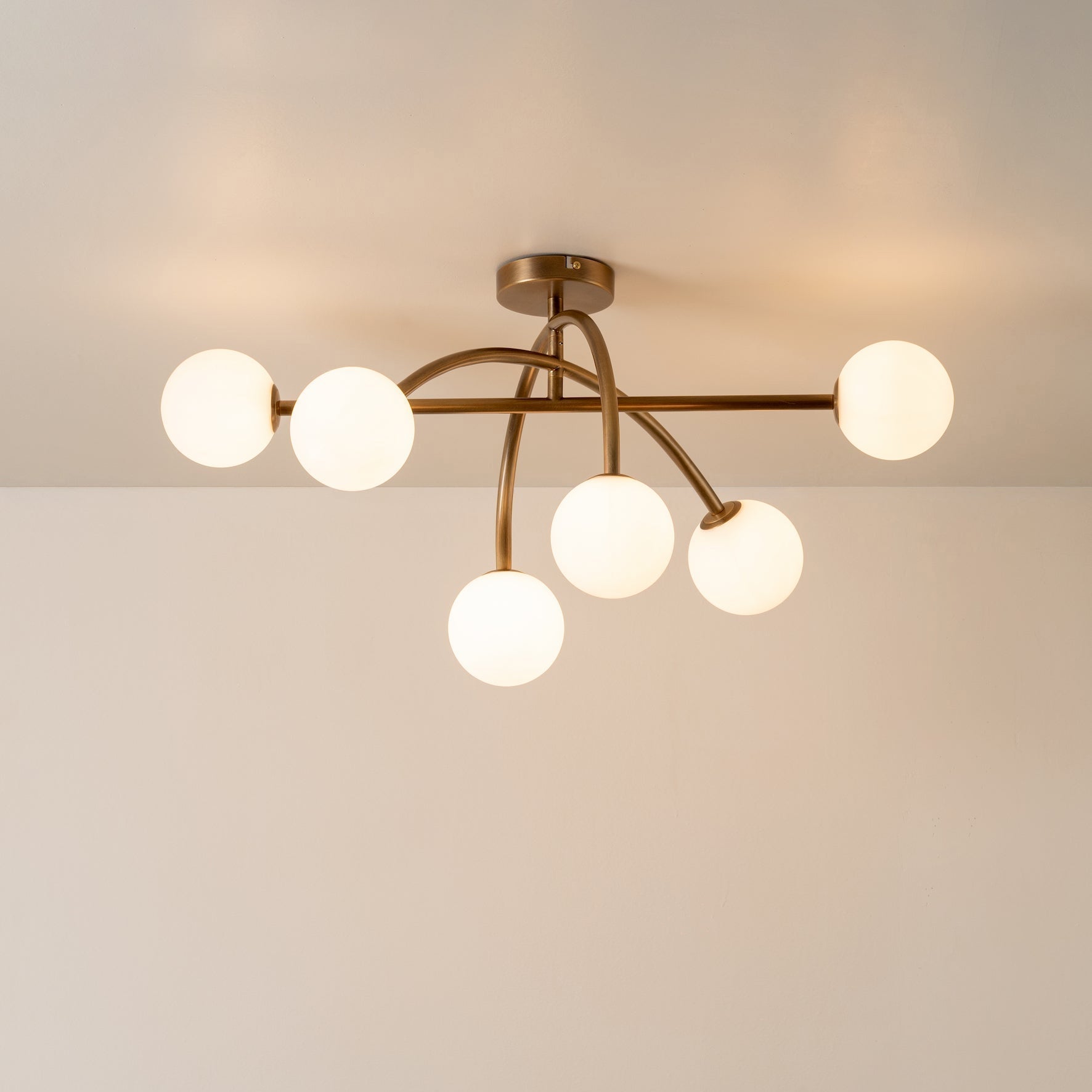 Sythael Ceiling Lamp
