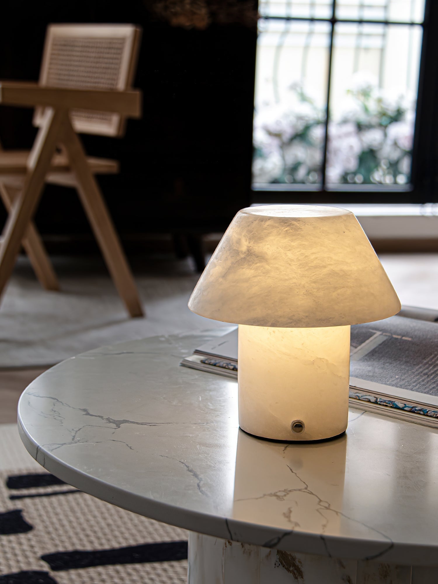 Alamir Table Lamp