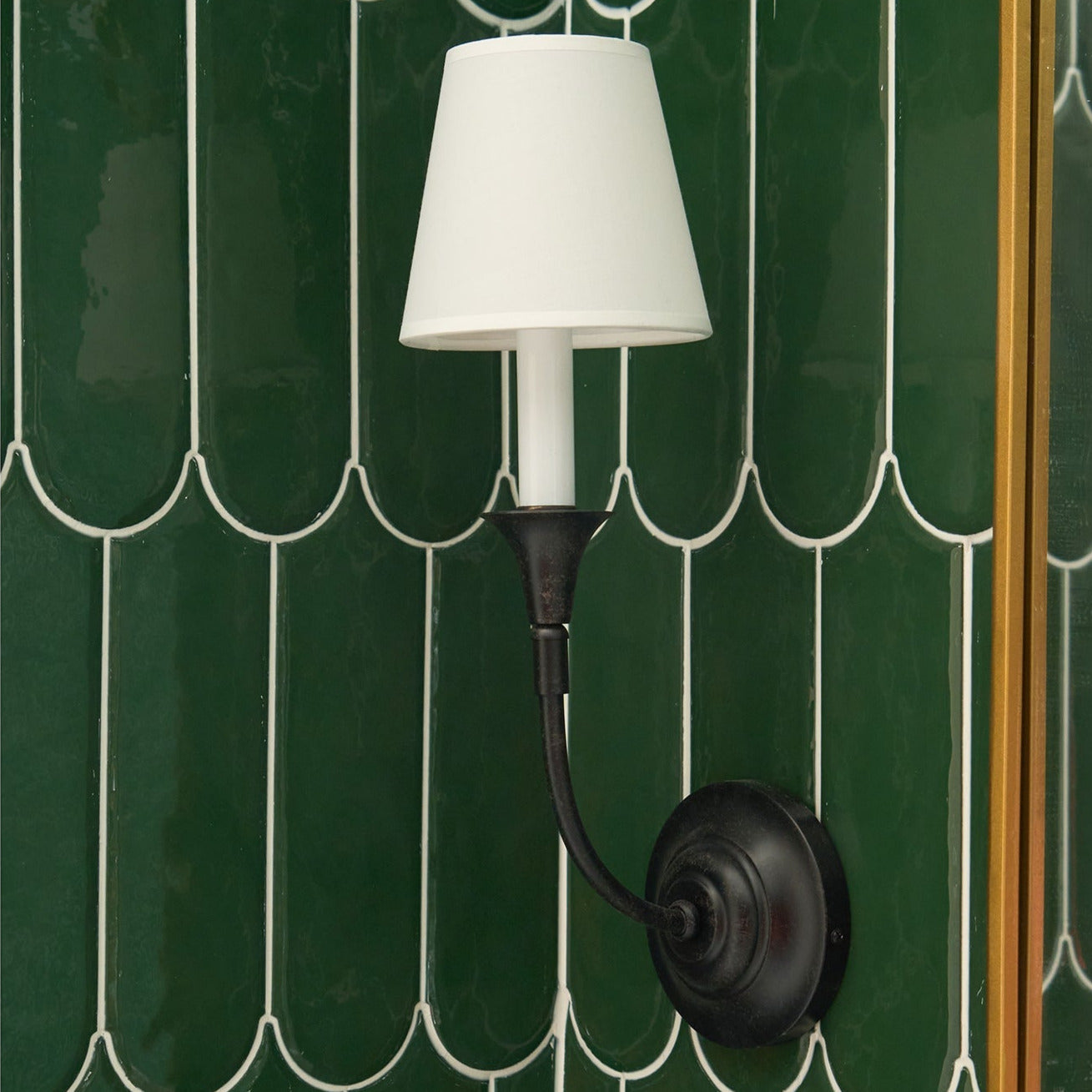 Silva Vintage Wall Lamp Fabric  Black/White/Brass  Arm