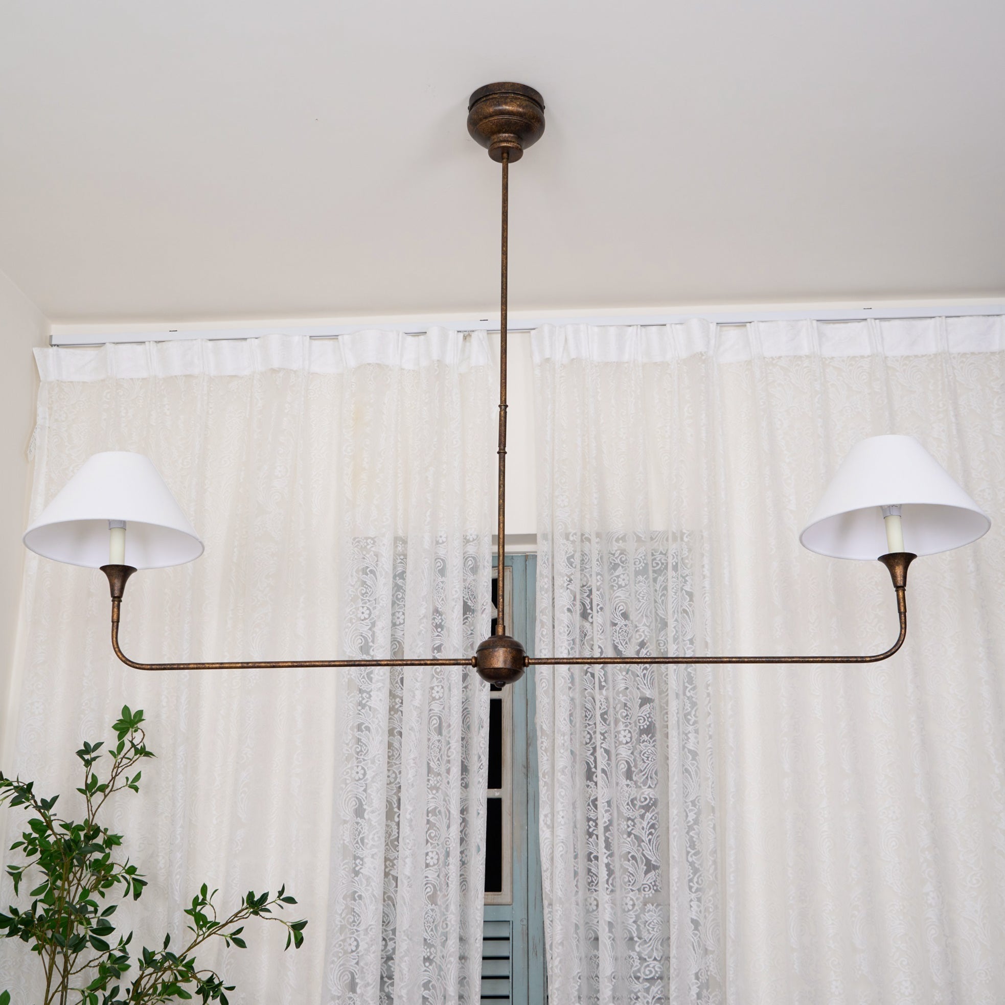 Avenoreon Chandelier