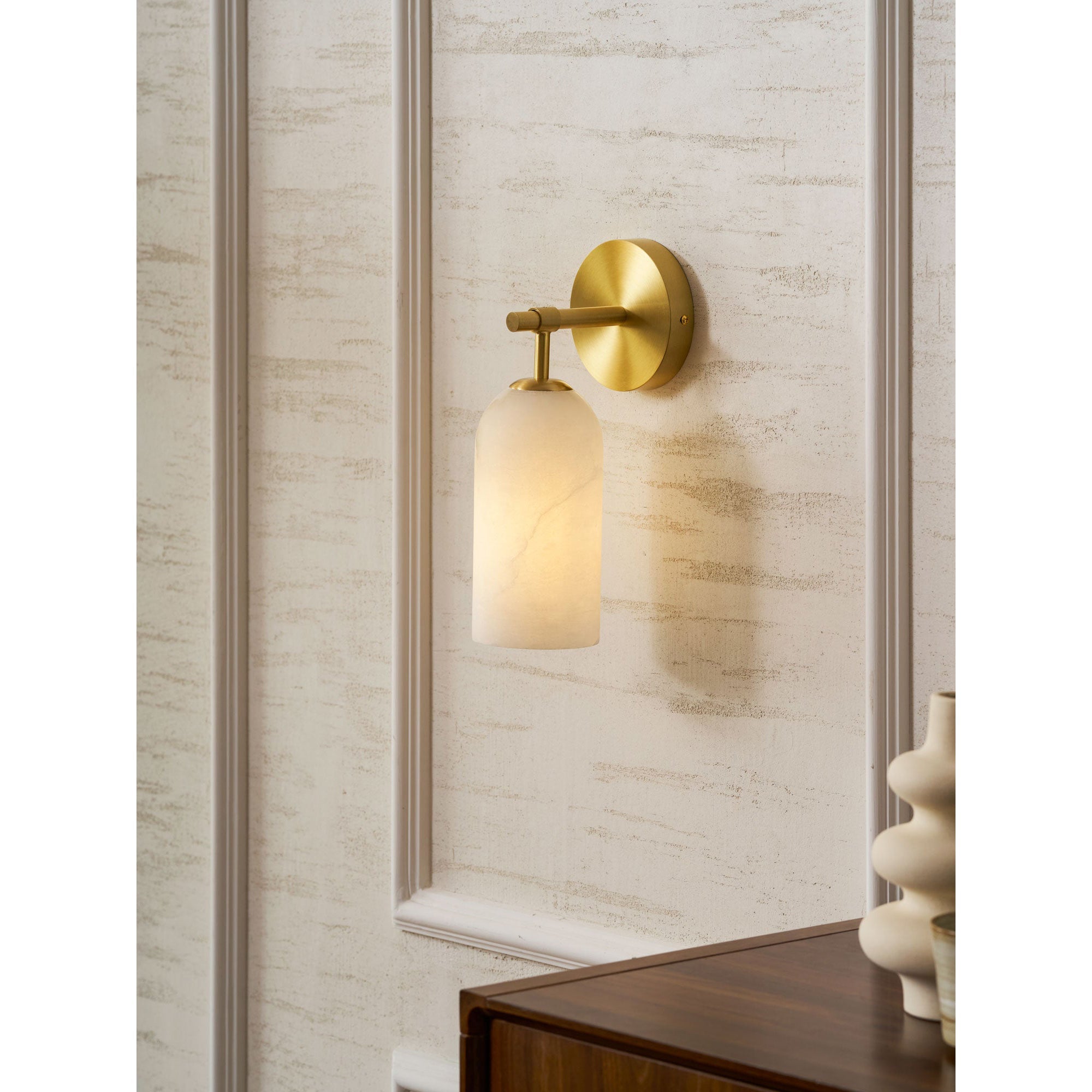 Beaustead Pillar Alabaster Indoor Wall Light
