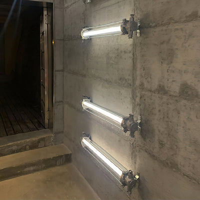 Nyliryra Wall Lamp
