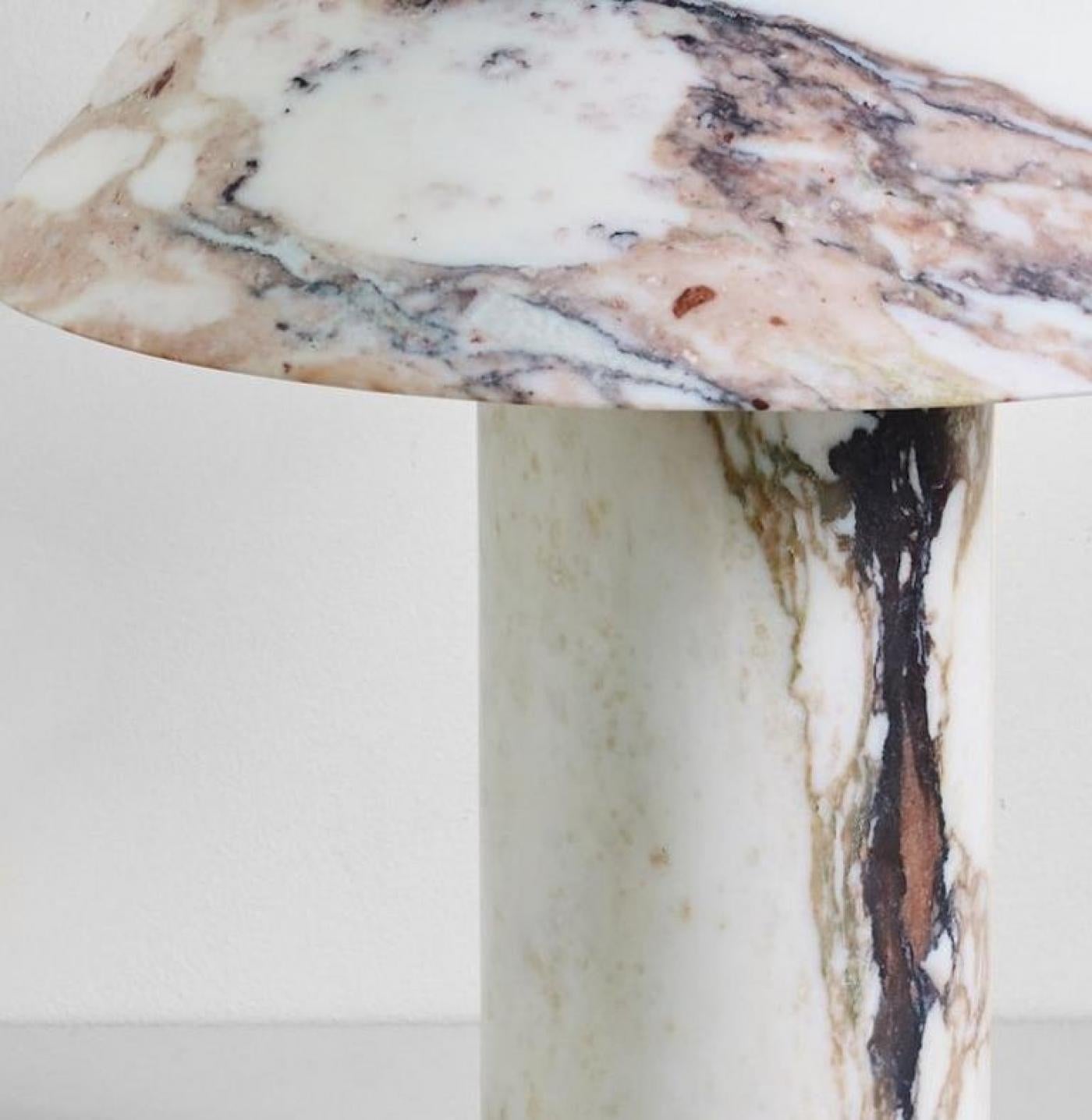 Veinir Table Lamp