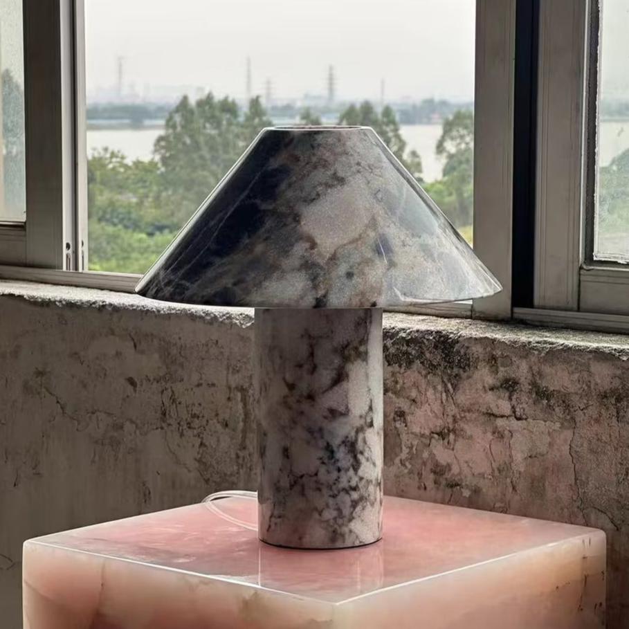 Veinir Table Lamp